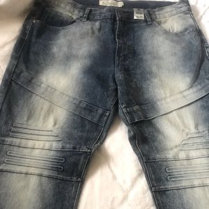 Men’s jeans white washed front and back’s design on front legs